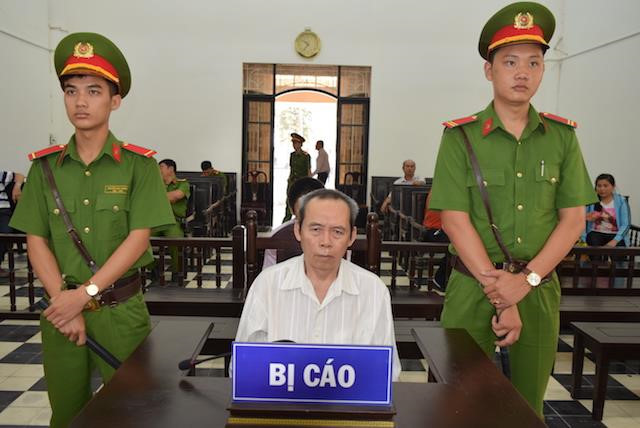 Nhiều lần xâm hại bé gái, ông già 65 tuổi lĩnh 16 năm tù