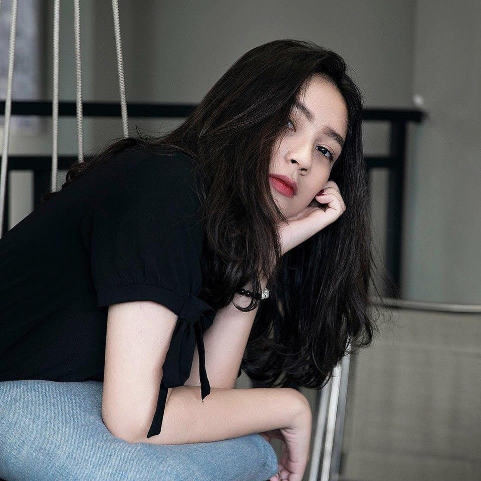 5 bông hồng lai giỏi nhiều thứ tiếng, có cuộc sống sang chảnh