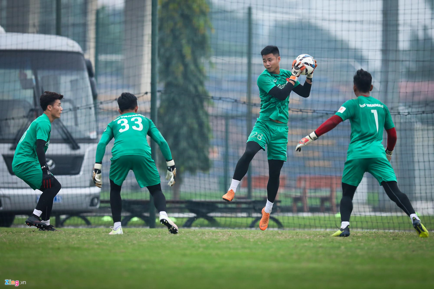 Video ảnh: Đoàn Văn Hậu nỗ lực tập luyện giữa tin đồn đến Bundesliga Video ảnh: Đoàn Văn Hậu nỗ lực tập luyện giữa tin đồn đến Bundesliga