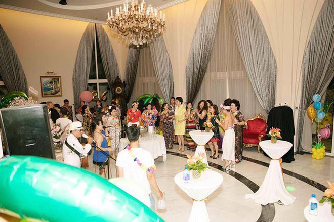 Từng là giai nhân của chủ tịch Tân Hoàng Minh, Hoa hậu không tuổi Giáng My giàu cỡ nào?