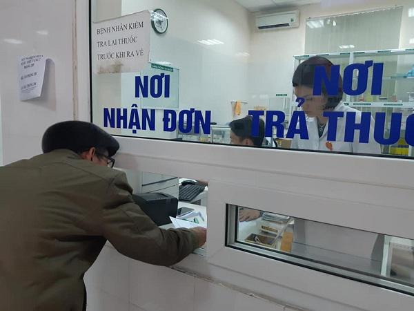 57 trẻ nhiễm sán lợn ở Bắc Ninh: Mẹ khóc ngất khi cả hai con đều dương tính