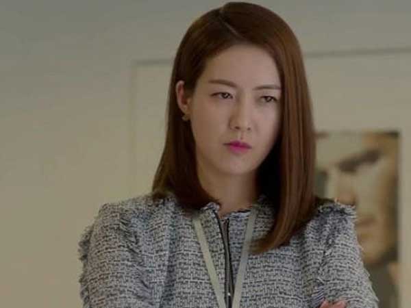 Chồng cặp kè cùng lúc 2 bồ nhí, vợ quăng lưới một mẻ chơi vố nhớ đời