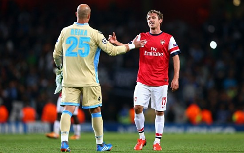 Arsenal gặp khó ở tứ kết Europa League