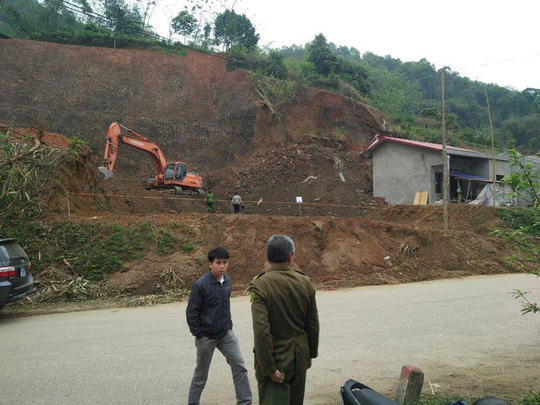 Sạt lở đất kinh hoàng trong đêm, 2 chị em ruột tử vong