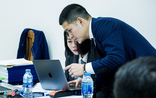 Việt Tú và công ty của chúa đảo Tuần Châu cãi nhau về sở hữu vở diễn