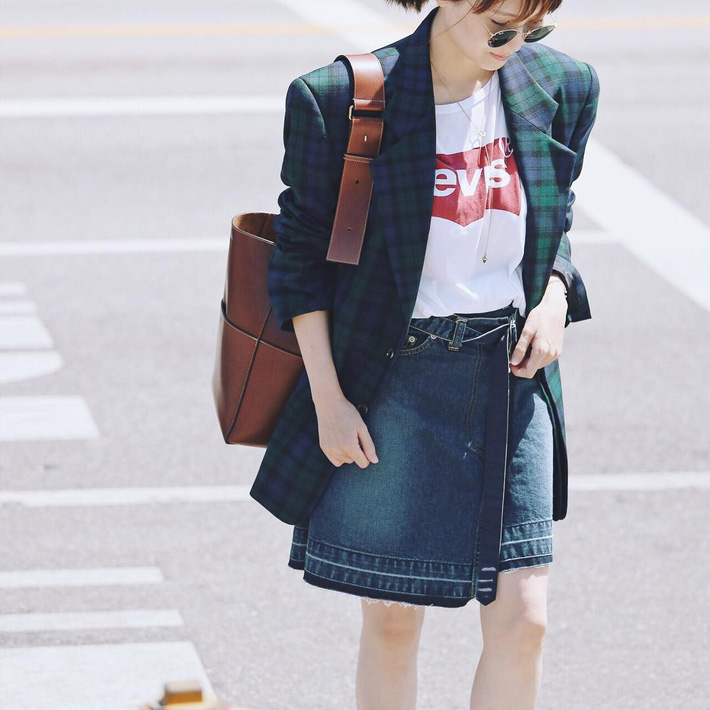 Nếu bạn nghĩ blazer quá nghiêm nghị thì nhầm to rồi, 15 gợi ý mix&match; này đủ chứng minh điều hoàn toàn ngược lại Nếu bạn nghĩ blazer quá nghiêm nghị thì nhầm to rồi, 15 gợi ý mix&match; này đủ chứng minh điều hoàn toàn ngược lại