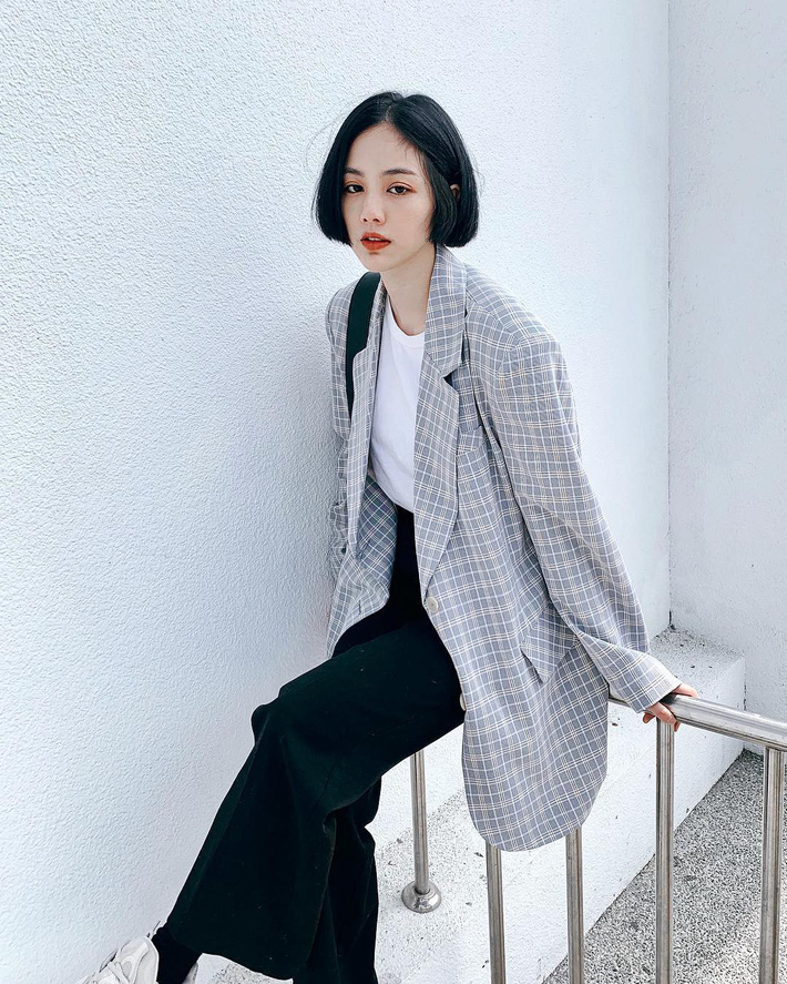 Nếu bạn nghĩ blazer quá nghiêm nghị thì nhầm to rồi, 15 gợi ý mix&match; này đủ chứng minh điều hoàn toàn ngược lại Nếu bạn nghĩ blazer quá nghiêm nghị thì nhầm to rồi, 15 gợi ý mix&match; này đủ chứng minh điều hoàn toàn ngược lại