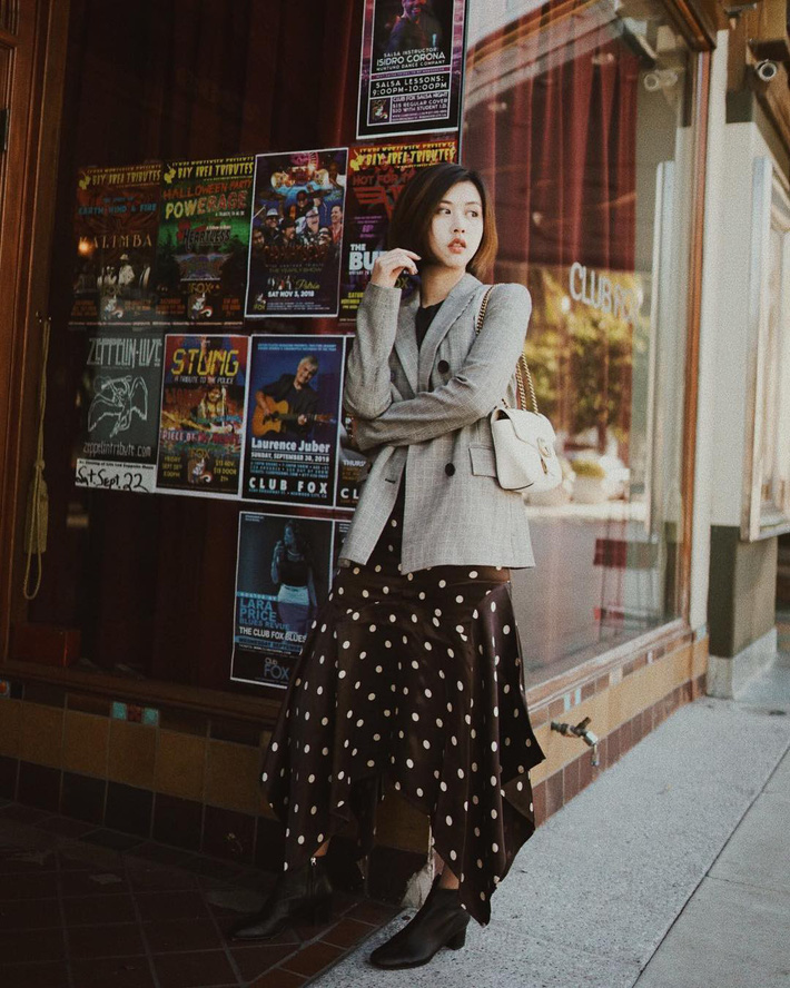 Nếu bạn nghĩ blazer quá nghiêm nghị thì nhầm to rồi, 15 gợi ý mix&match; này đủ chứng minh điều hoàn toàn ngược lại Nếu bạn nghĩ blazer quá nghiêm nghị thì nhầm to rồi, 15 gợi ý mix&match; này đủ chứng minh điều hoàn toàn ngược lại