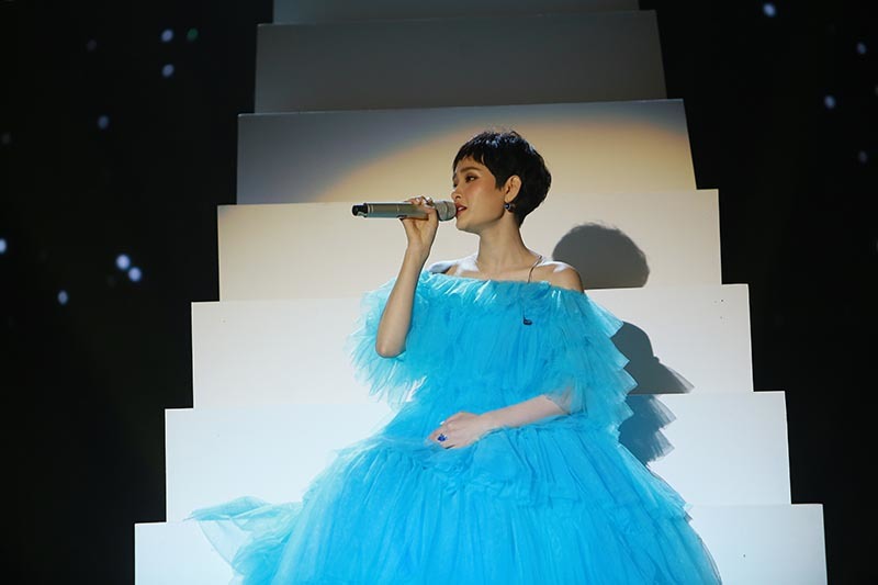 Mr Đàm, Trường Giang nhận giải thưởng thành tựu tại Pops Awards