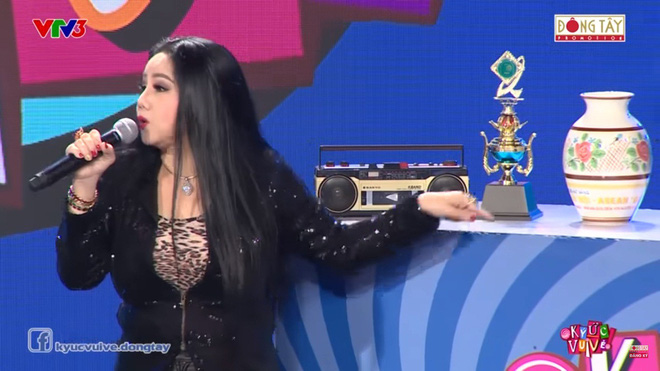 Ca sĩ Ngọc Ánh khoe sự giàu có, nổi tiếng và những món đồ đắt tiền trị giá vài cây vàng