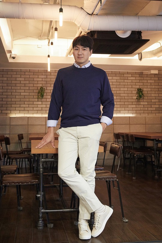 Tài tử Song Il Gook tiết lộ gây sốc: Daehan, Minguk, Manse bị phân biệt đối xử, ném nước tiểu vào người ở Pháp