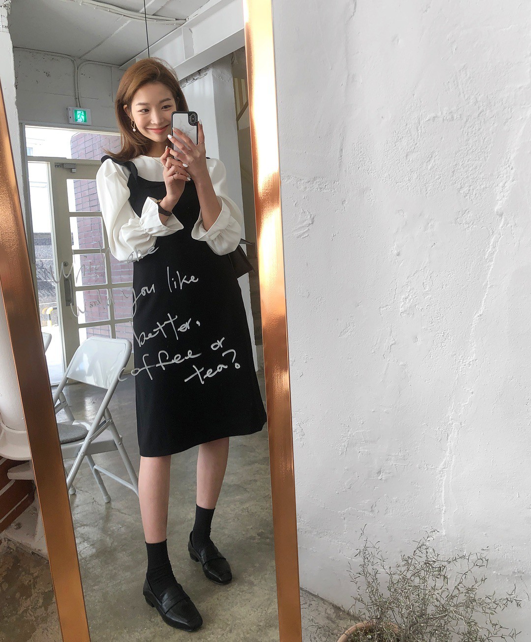 Ngoài 30 tuổi, hãy yên tâm đầu tư vào 4 items này bởi tất cả đều đẹp và trendy đến nỗi bạn sẽ muốn diện đi diện lại