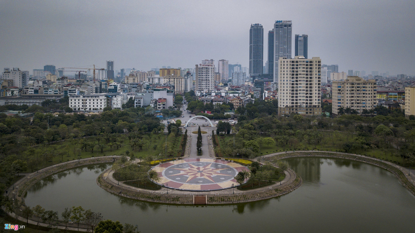 Toàn cảnh lá phổi xanh của Cầu Giấy bị xin xén đất làm bãi đỗ xe