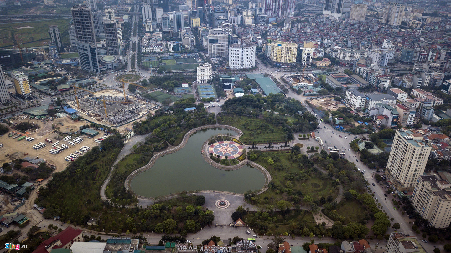 Toàn cảnh lá phổi xanh của Cầu Giấy bị xin xén đất làm bãi đỗ xe