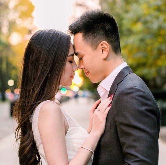 Hot girl Mie Nguyễn khoe ảnh cưới ngọt ngào tại Paris khiến fan hồi hộp mong ngóng đám cưới của cặp đôi