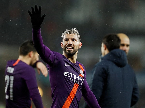 Aguero vào sân và tỏa sáng rực rỡ giúp Man City ngược dòng không tưởng