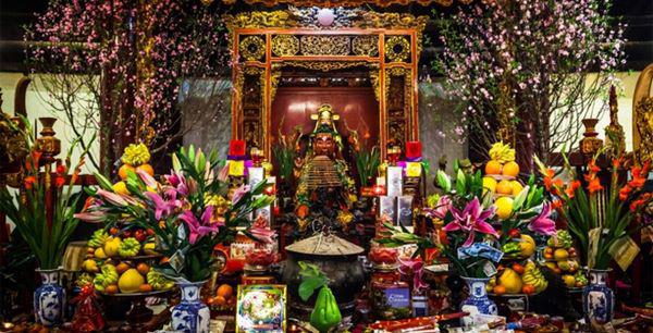 4 vật kiêng kị tuyệt đối không được đặt lên bàn thờ gia đình nếu không muốn làm ăn thất bát, đau ốm liên miên