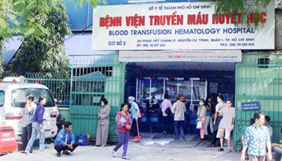 Nỗi uất ức của bệnh nhân ung thư máu bị bác sĩ vòi tiền