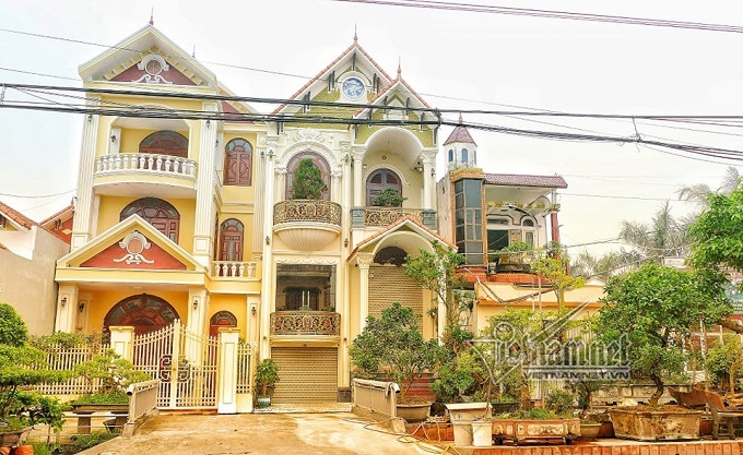 Làng tỷ phú ở Nam Định, cách vài chục mét có một dinh thự