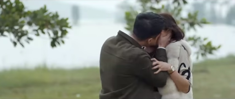 Khán giả phát sốt vì nụ hôn mãnh liệt của Lưu Đê Ly và Huỳnh Anh trong Chạy trốn thanh xuân