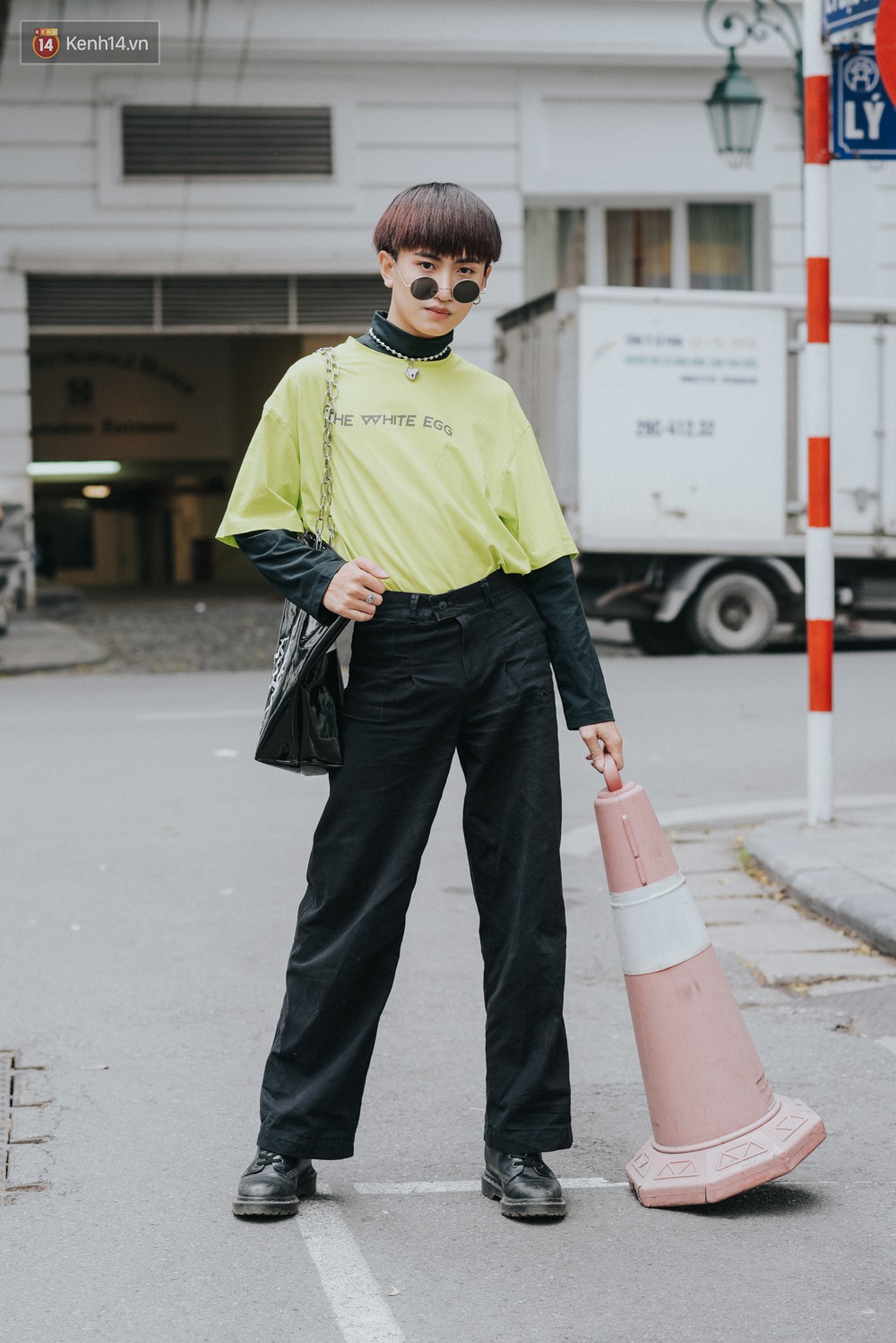 Street style 2 miền: miền Nam ăn diện cực xịn, miền Bắc lên đồ đơn giản mà tôn dáng