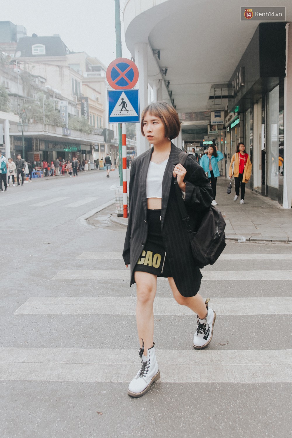 Street style 2 miền: miền Nam ăn diện cực xịn, miền Bắc lên đồ đơn giản mà tôn dáng