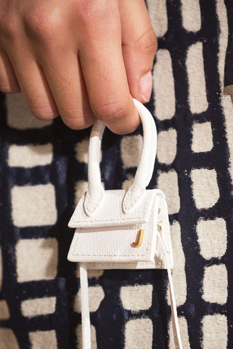 Ngã ngửa với những chiếc túi quái đản của các thương hiệu cao cấp