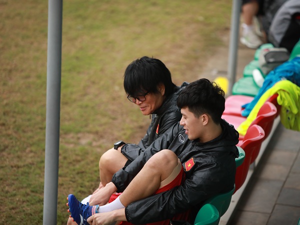 Tin cực xấu cho U23 Việt Nam: Đình Trọng dính chấn thương, thầy Park phải cầu cứu Thần y Hàn Quốc sang hỗ trợ