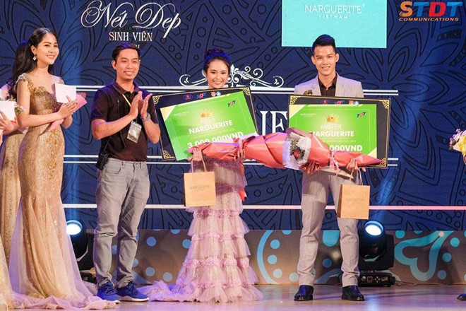 Tân Hoa khôi ĐH Tôn Đức Thắng dịu dàng với gương mặt tròn phúc hậu