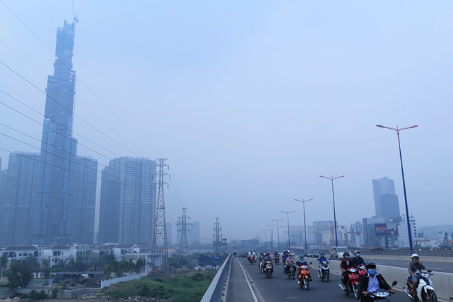 Không khí rơi vào vùng cam