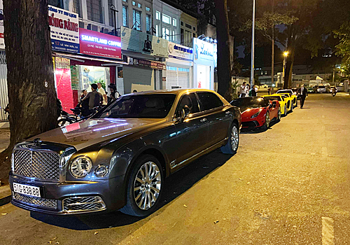 Dàn siêu xe Lamborghini, Ferrari, McLaren trăm tỷ tụ hội tại Sài Gòn Dàn siêu xe Lamborghini, Ferrari, McLaren trăm tỷ tụ hội tại Sài Gòn