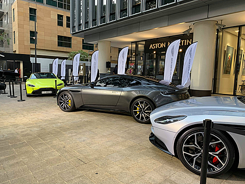 Dàn siêu xe Lamborghini, Ferrari, McLaren trăm tỷ tụ hội tại Sài Gòn Dàn siêu xe Lamborghini, Ferrari, McLaren trăm tỷ tụ hội tại Sài Gòn