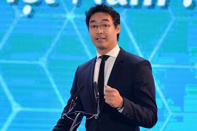 Profile học vấn siêu đỉnh của Nguyên Phó Thủ tướng Đức vừa về Việt Nam làm việc