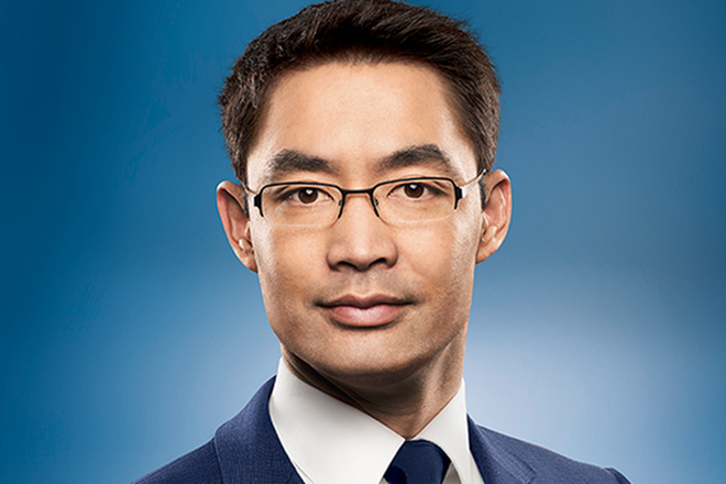 Profile học vấn siêu đỉnh của Nguyên Phó Thủ tướng Đức vừa về Việt Nam làm việc