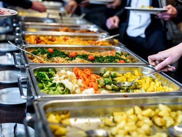 7 chiêu trong nhà hàng buffet mà mọi nhân viên đều cố giấu nhẹm đi, khách mà biết là lỗ nặng’