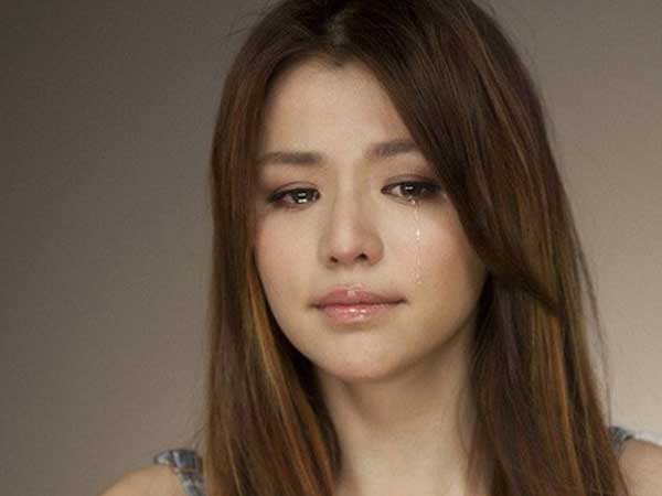 Nửa đêm chị dâu đau bụng đẻ, hành động giật điện thoại và bế chị ra xe của chồng tôi khiến cả nhà chồng đều há miệng kinh ngạc