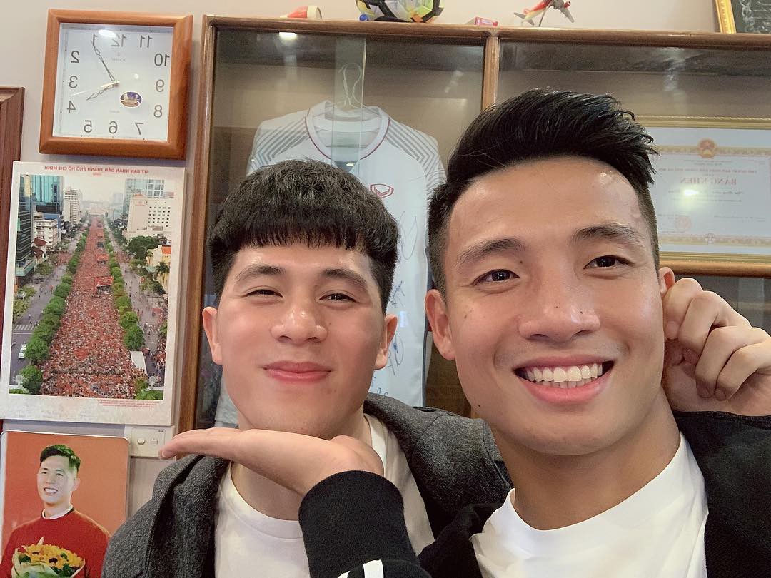 Sau 3 tháng dài đằng đẵng xa cách, Tư Dũng và Trọng ỉn cuối cùng đã có ngày hội ngộ