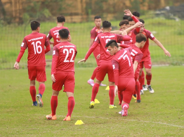 Giữa lúc Đức Chinh nhận mưa chỉ trích, hàng công U23 VN đón tin vui khi Tiến Linh trở lại đầy bất ngờ