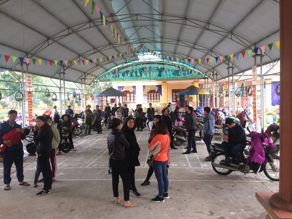 Vụ việc hàng trăm học sinh nhiễm sán: Lãnh đạo trường mầm non nghi cho trẻ ăn thực phẩm bẩn lên tiếng