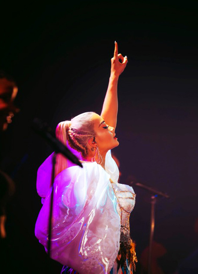 Lại thêm Rita Ora góp mặt vào list khách hàng toàn siêu sao thế giới của NTK Công Trí Lại thêm Rita Ora góp mặt vào list khách hàng toàn siêu sao thế giới của NTK Công Trí