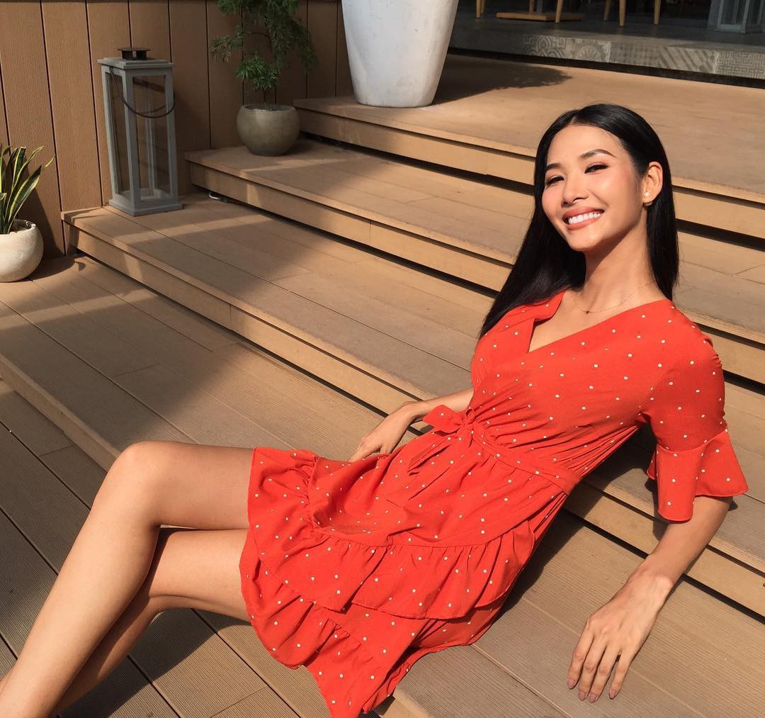 Sở hữu làn da ngăm, bạn vẫn sẽ đạt cảnh giới diện đồ cực đẹp và sang nếu áp dụng 4 tips của loạt mỹ nhân Việt sau