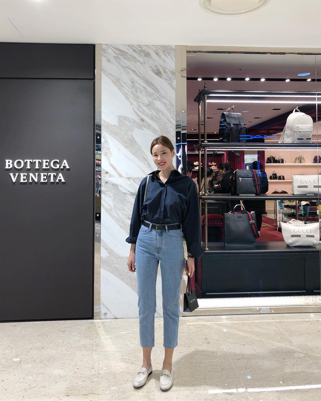 Khuyên thật lòng: Bạn đừng mix quần jeans với 3 kiểu giày dép này kẻo phí cả set đồ