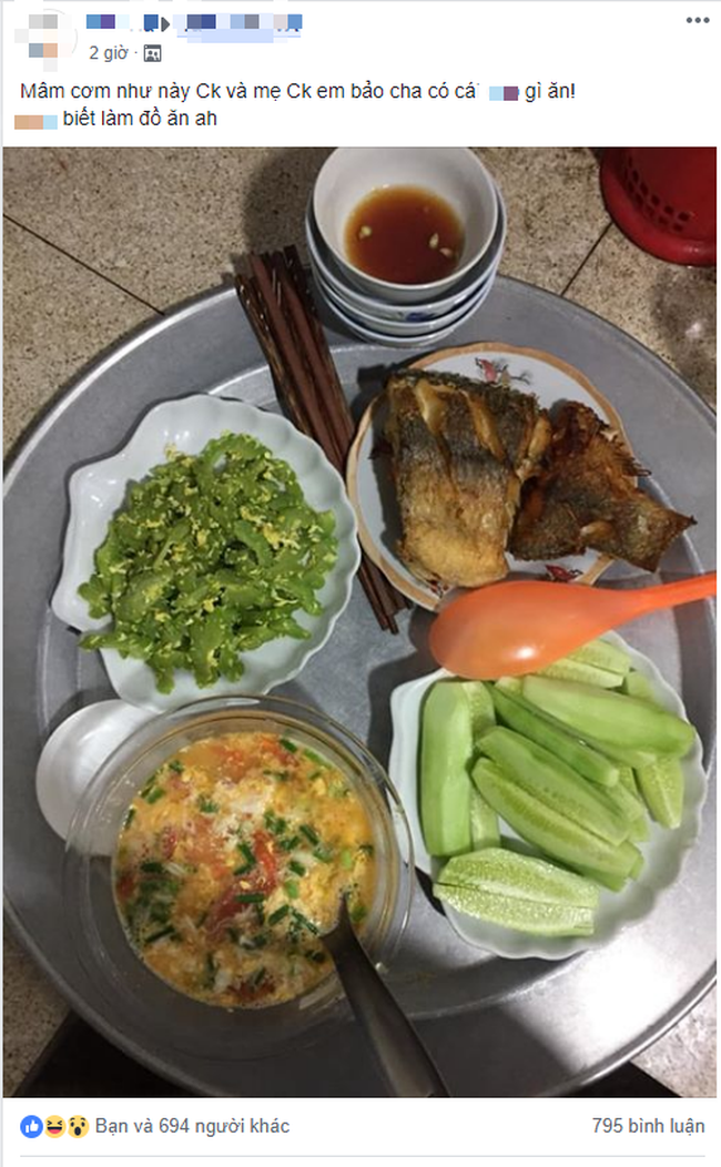 Ấm ức đăng mâm cơm 4 món đầy đặn còn bị mẹ chồng chê bai không có gì ăn, nàng dâu bất chợt tỉnh ngộ nhờ hội chị em tư vấn