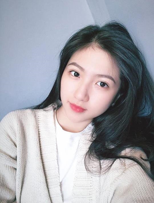 Nữ sinh trường Y không dám nhận hot girl, không có ý định thi sắc đẹp