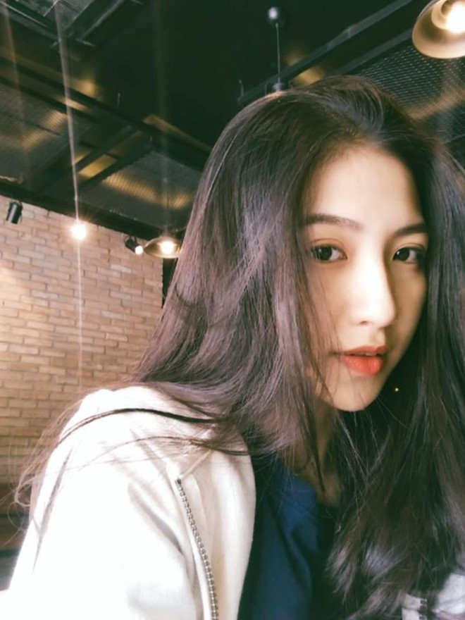 Nữ sinh trường Y không dám nhận hot girl, không có ý định thi sắc đẹp