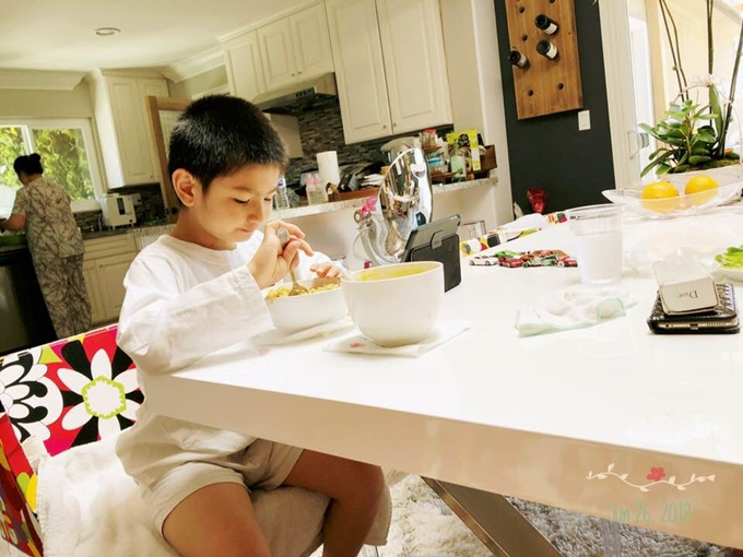 Nguyễn Hồng Nhung: Ước một lần đưa con trai tự kỷ về Việt Nam Nguyễn Hồng Nhung: Ước một lần đưa con trai tự kỷ về Việt Nam