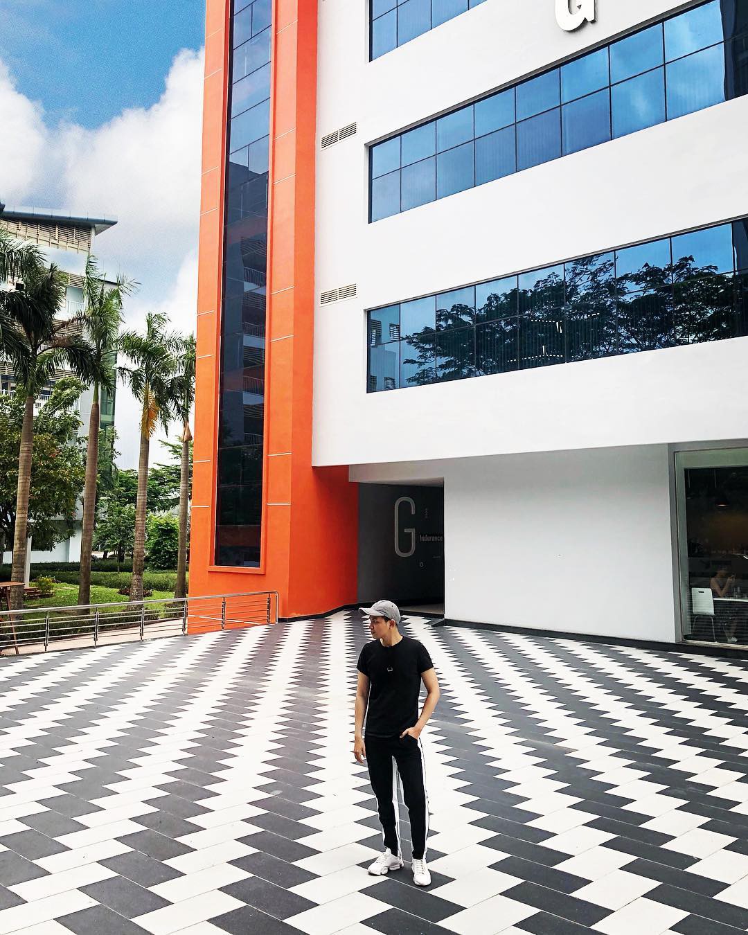 Thư viện nghìn tỷ trường con nhà giàu ĐH Tôn Đức Thắng đang được dân tình ầm ầm kéo đến check in vì đẹp không góc chết