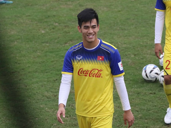 HLV Park Hang-seo chốt danh sách U23 Việt Nam: Loại Tiến Linh, giữ Đình Trọng