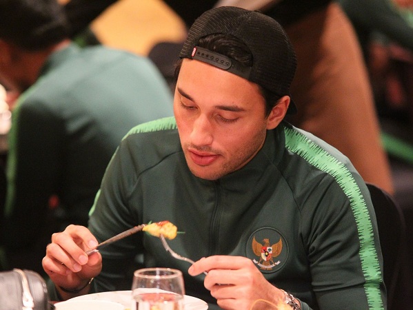 Sau bữa ăn vội vàng lúc nửa đêm, U23 Indonesia hủy buổi tập đầu tiên tại Việt Nam