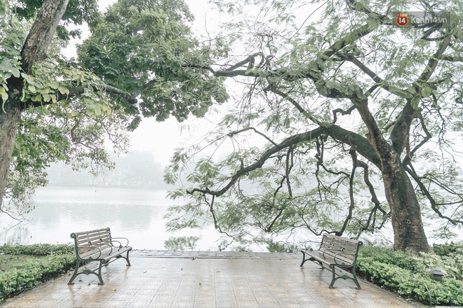 Hà Nội xuất hiện sương mù từ sáng sớm, ví như Sapa thu nhỏ